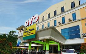 OYO 252 Istana Permata Ngagel Near RSU Haji Surabaya Kota Surabaya